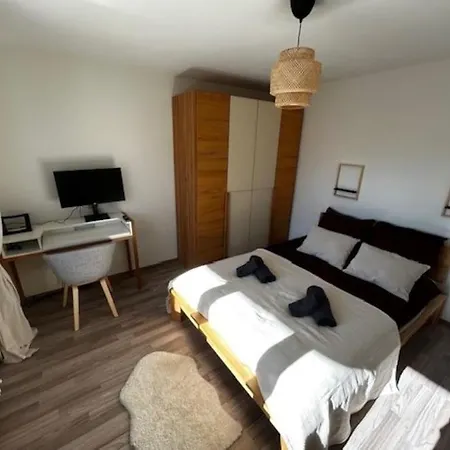 Appart, Avec Parking A Quelques Minutes Du Depart Des Telecabines דירה *